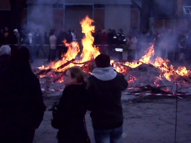 osterfeuer2012-07-zuende.jpg